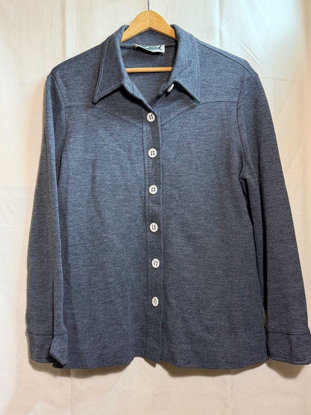 Catbird Collection Grey Button-Up Woman’s *NO SIZE*